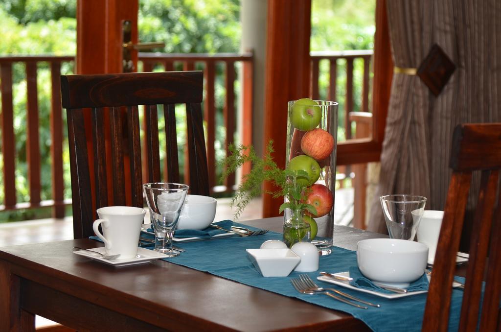 Riverwalk Bed And Breakfast Кларенс Экстерьер фото
