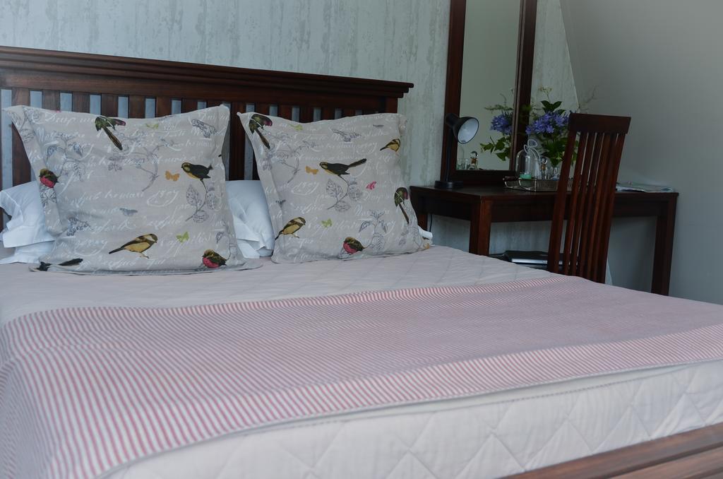 Riverwalk Bed And Breakfast Кларенс Экстерьер фото