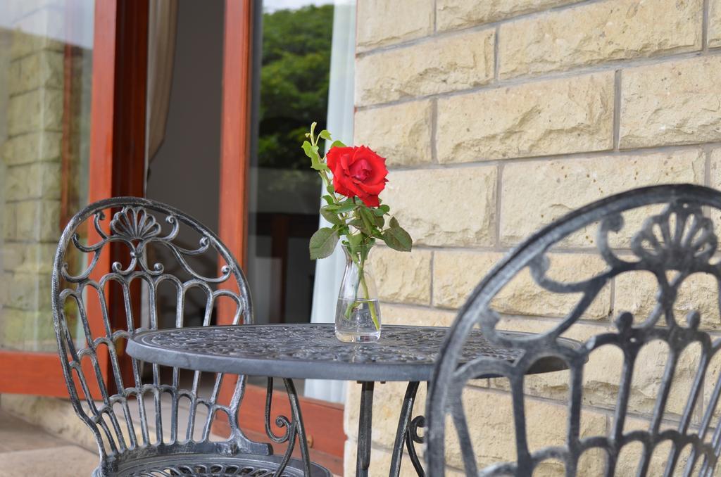 Riverwalk Bed And Breakfast Кларенс Экстерьер фото
