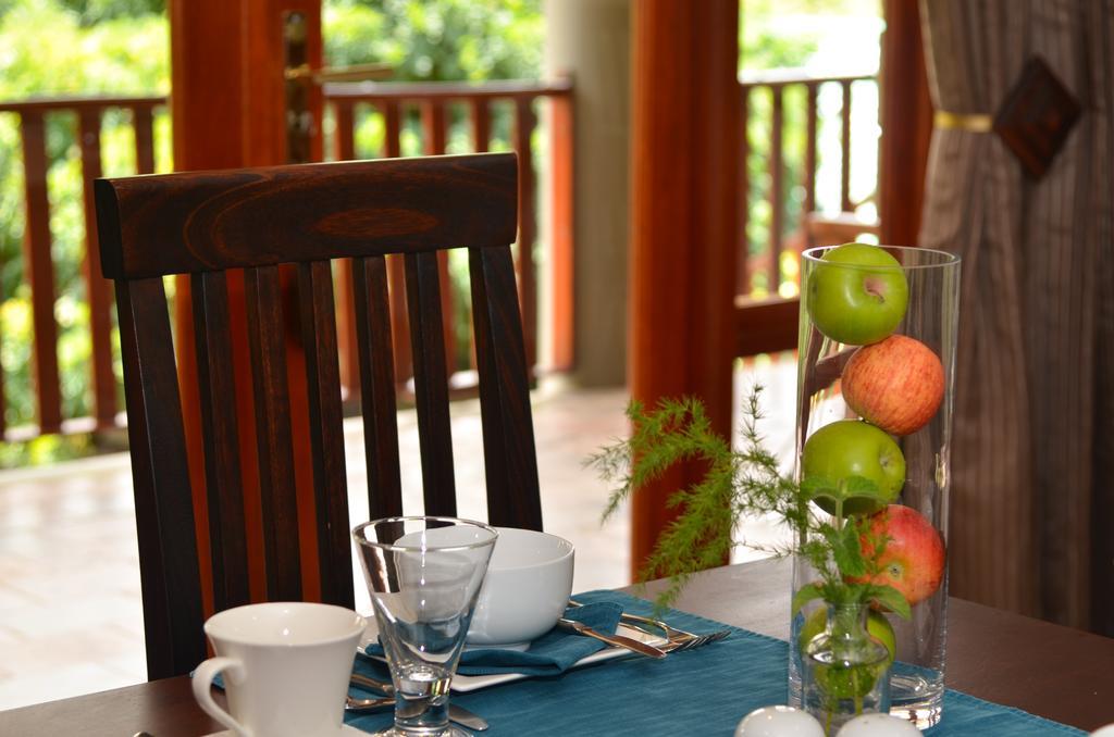 Riverwalk Bed And Breakfast Кларенс Экстерьер фото